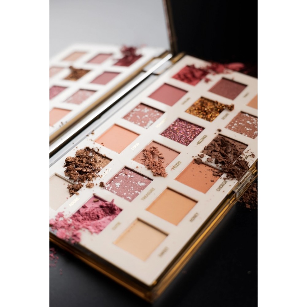 Magic Studio Eyeshadow Palette Very Nude 240gr